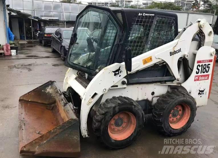 Bobcat S185 滑移装载机