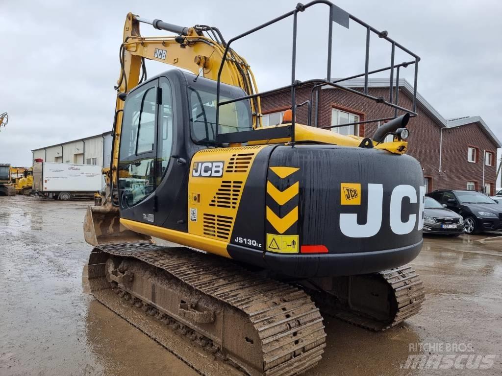 JCB JS 130 LC 履带挖掘机