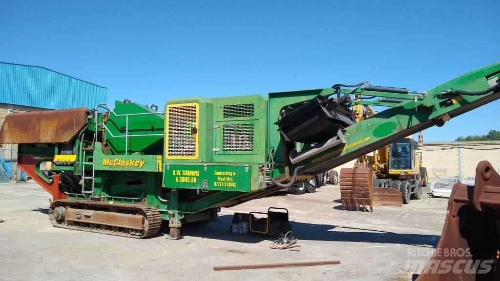 McCloskey J40 移动式破碎机