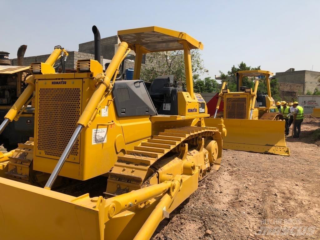Komatsu D 85 ESS-2A 履带式推土机