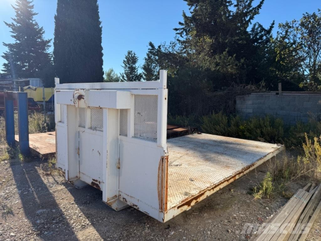 Benne ampiroll 工程吊钩车