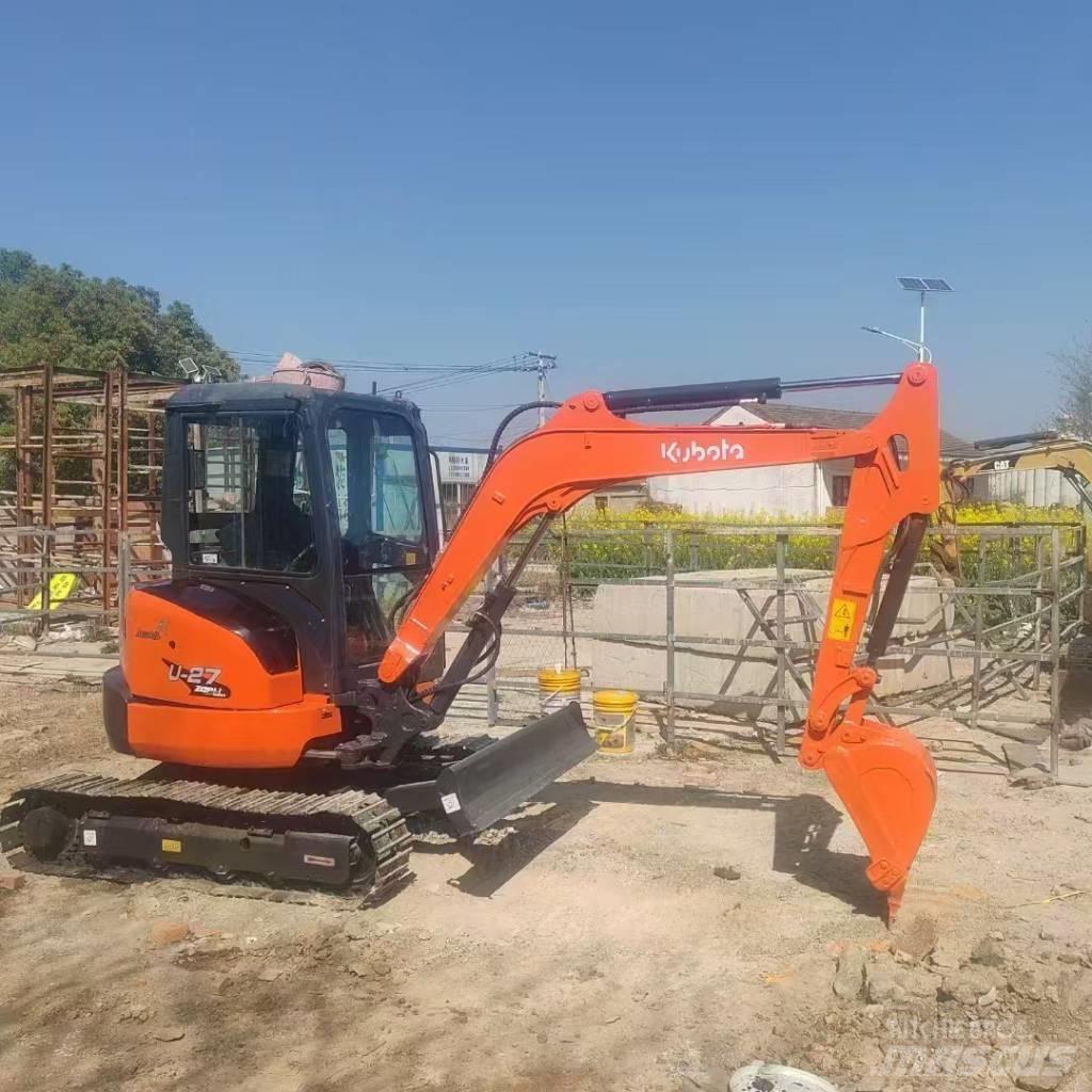 Kubota U 27 小型挖掘机