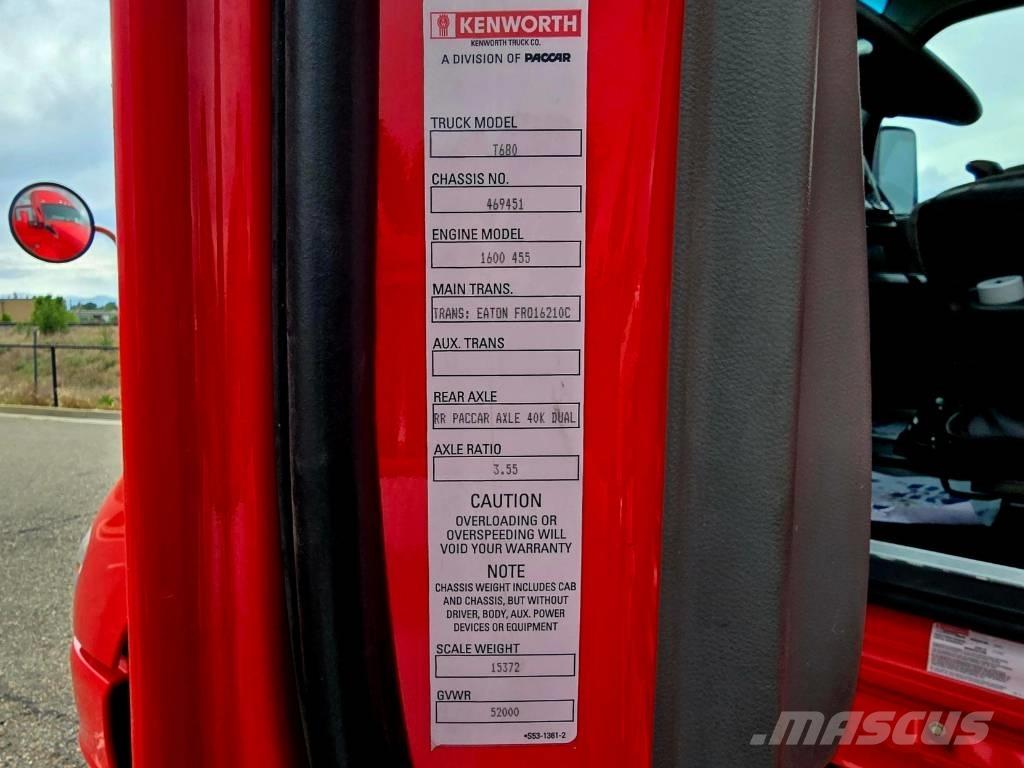 Kenworth T 680 牵引车