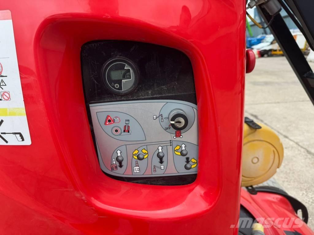 Manitou 100 VJR 客货电梯