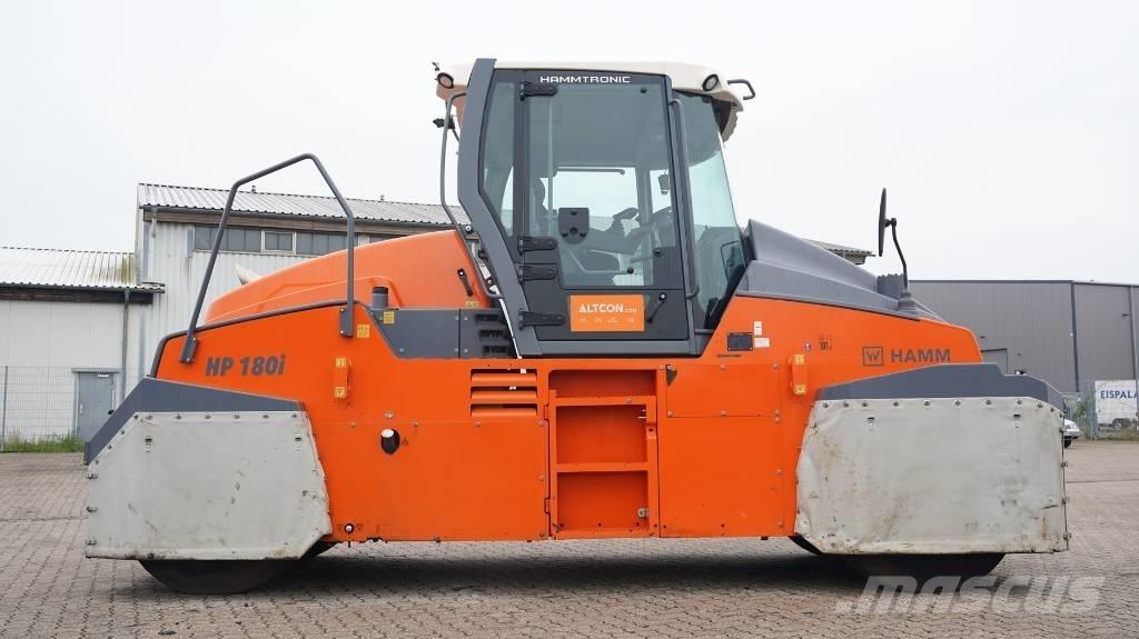 Hamm HP 180 i 胶轮压路机