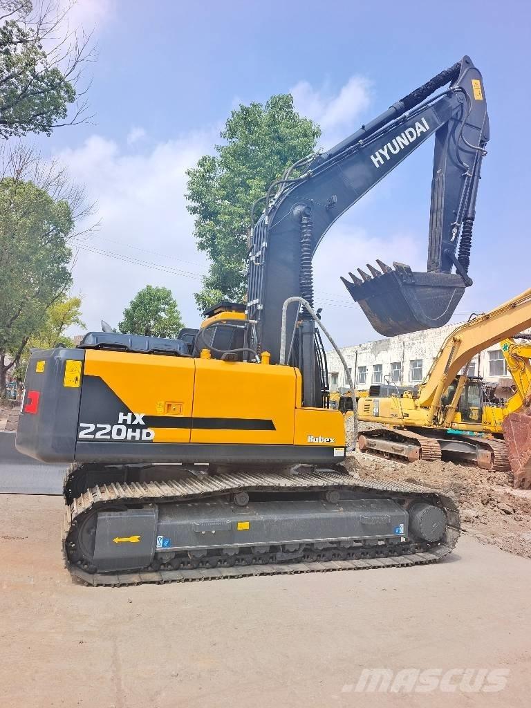 Hyundai HX 220 履带挖掘机