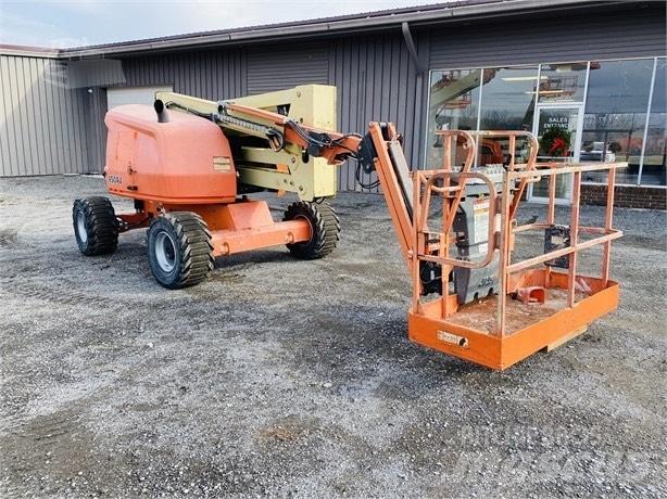 JLG 450 AJ 曲臂高空工作平台