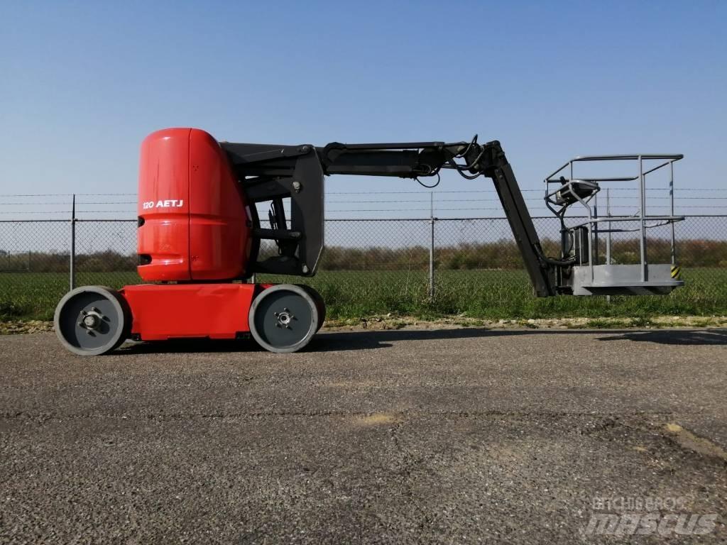 Manitou 120 AETJ3D 曲臂高空工作平台