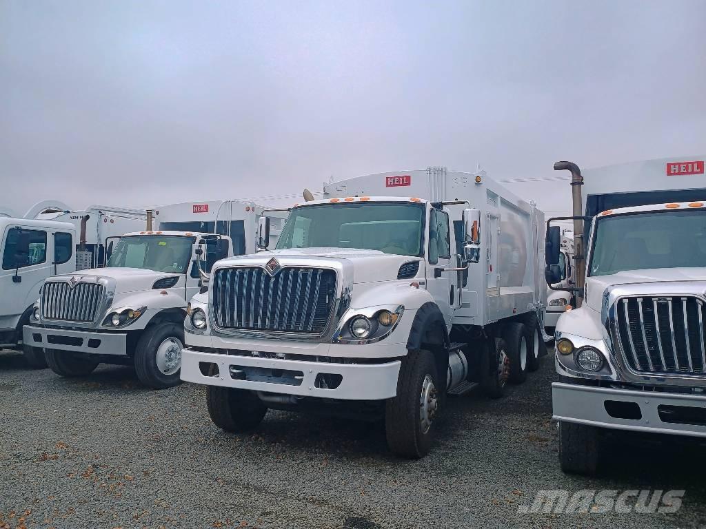 International SF667 垃圾车