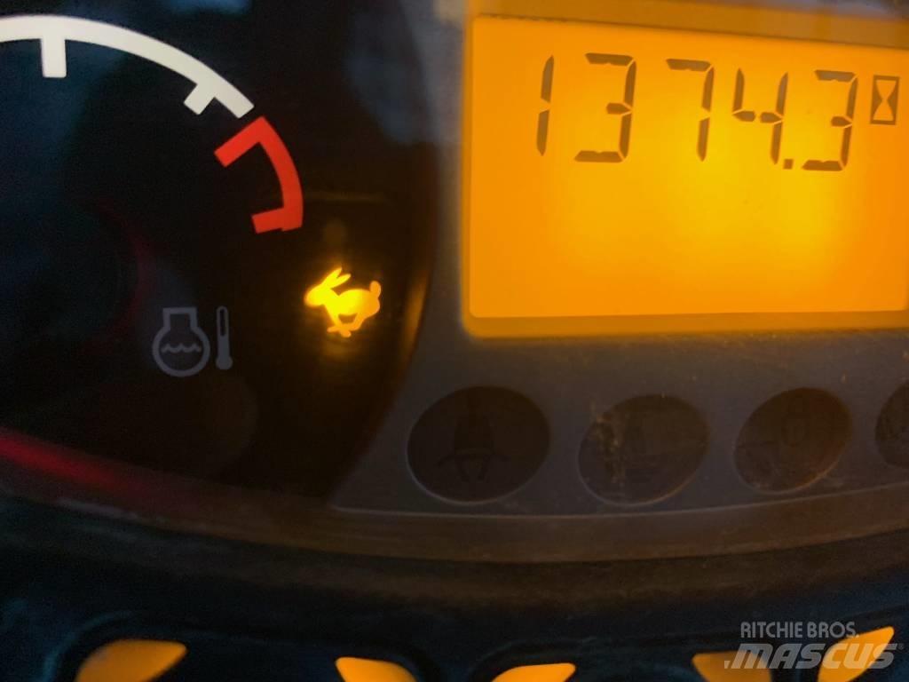 Bobcat S 650 HF 滑移装载机