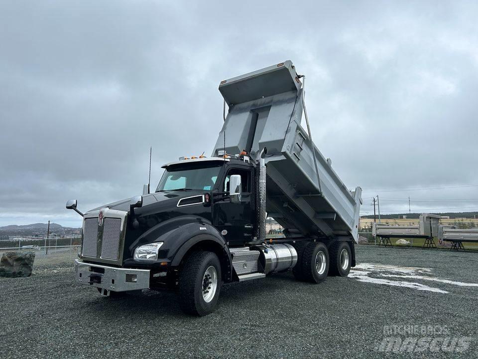 Kenworth T 880 牵引车