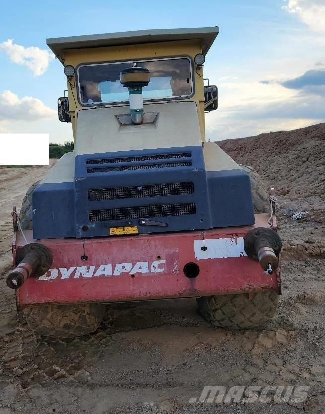 Dynapac CA 252 D 双轮压路机