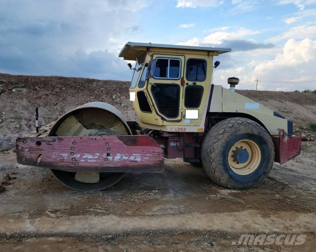 Dynapac CA 252 D 双轮压路机