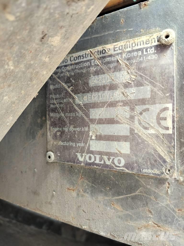 Volvo EC 210 B LC 履带挖掘机