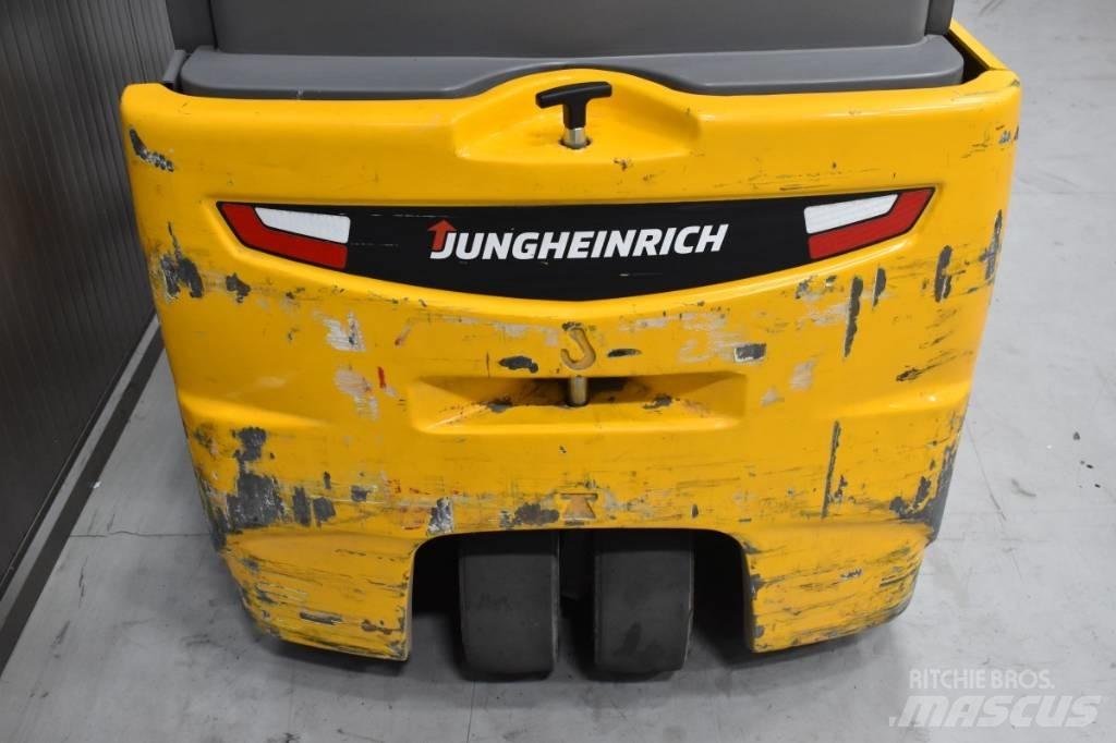 Jungheinrich EFG 220 电动叉车