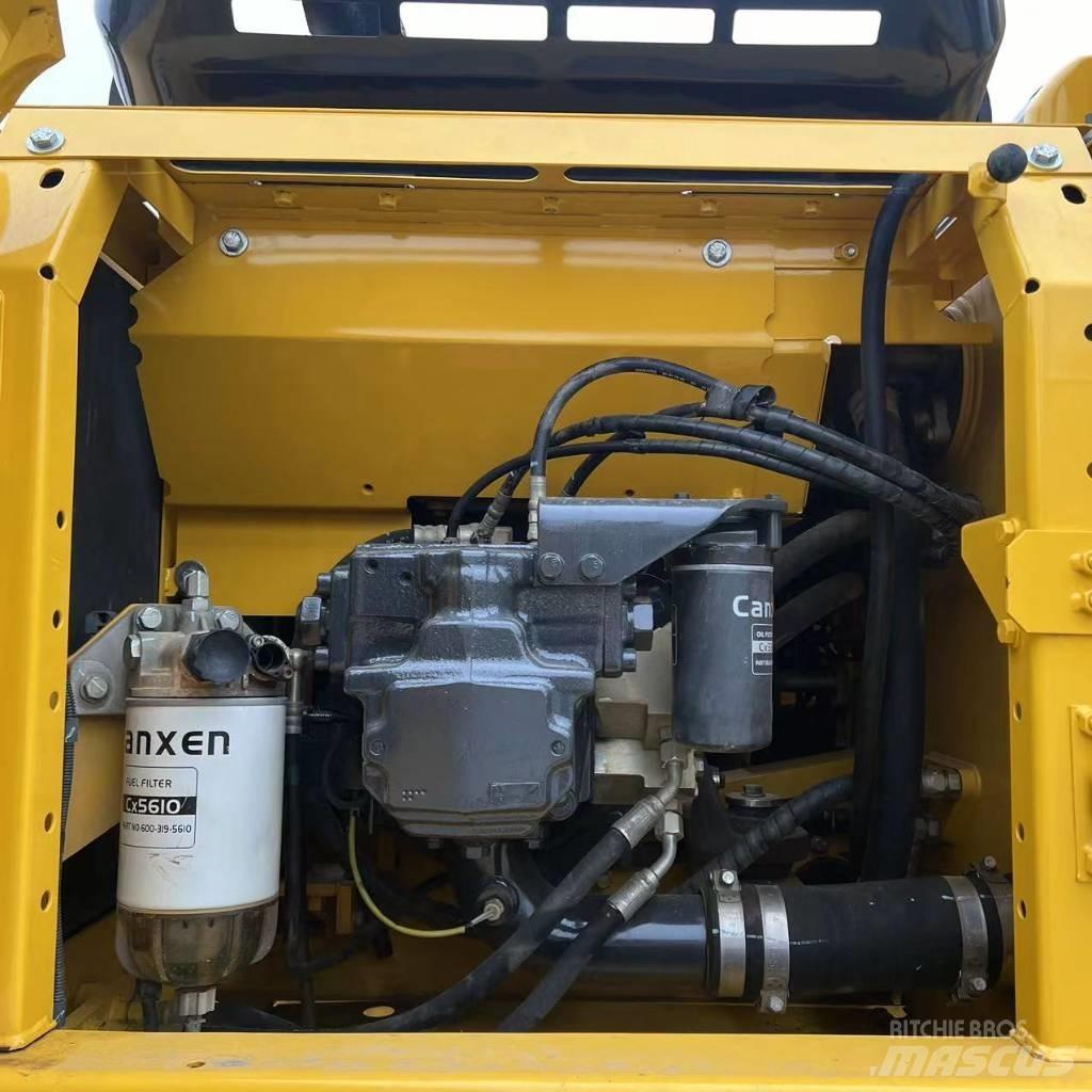 Komatsu PC240 履带挖掘机