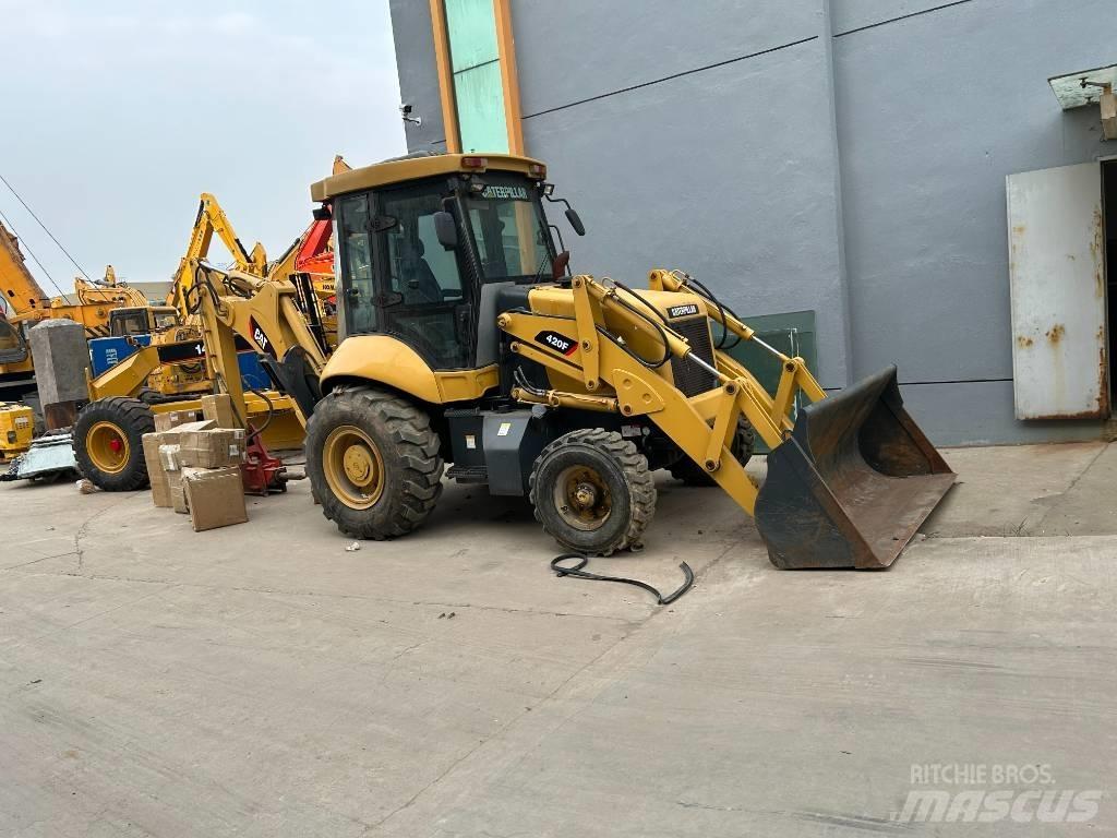 CAT 420 F 反铲装载机