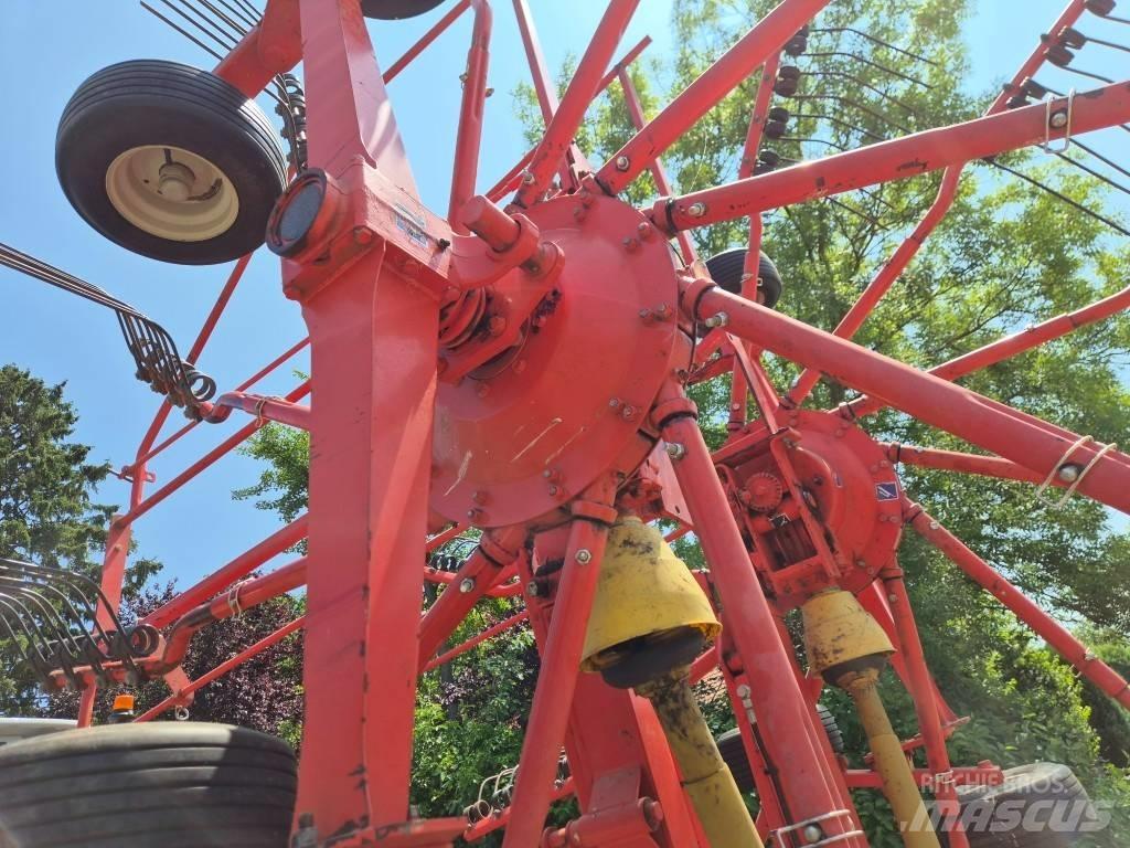 Kuhn GA 7501 料堆整形机