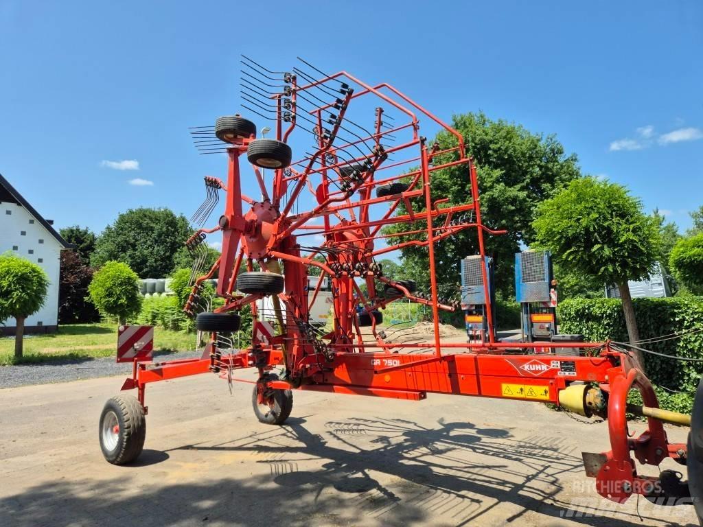 Kuhn GA 7501 料堆整形机