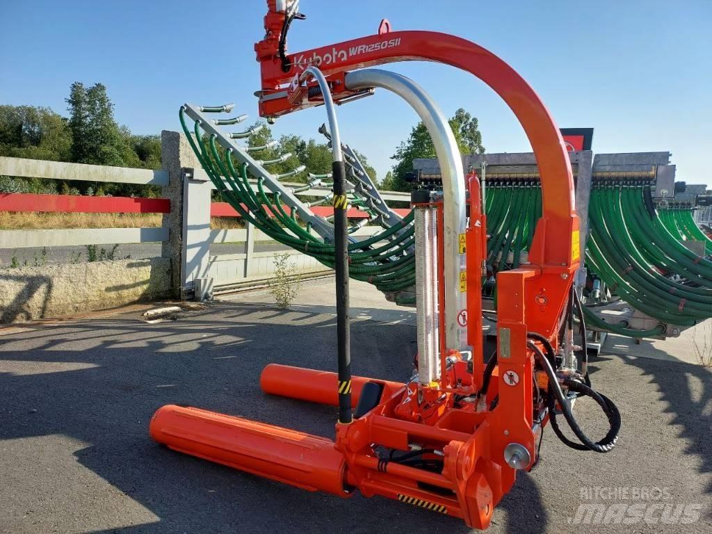 Kverneland WR1250A 牧草包膜机