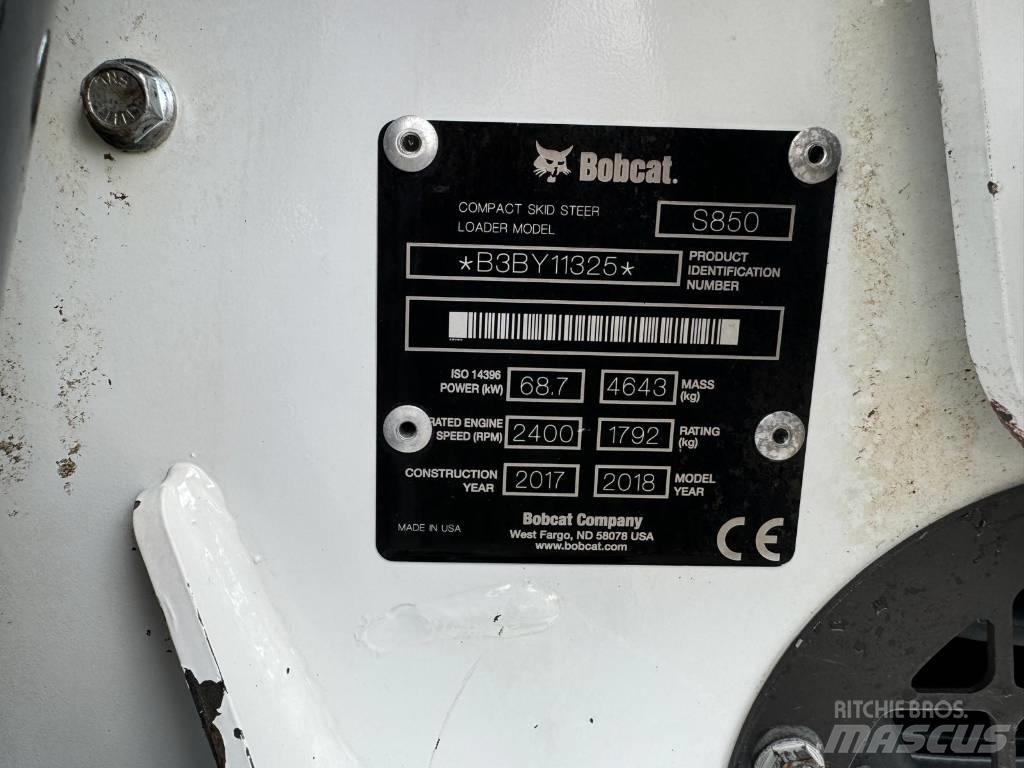 Bobcat S 850 滑移装载机