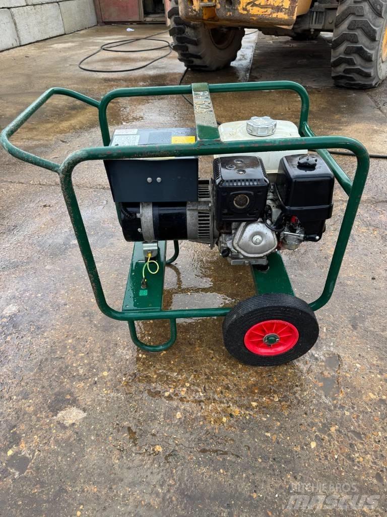 Harrington 3.8KVA 汽油发电机
