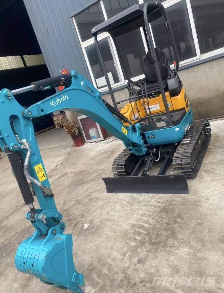 Kubota U 15 小型挖掘机