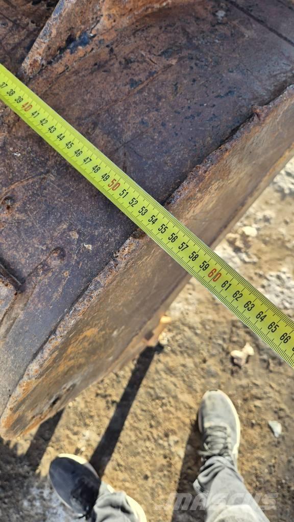 Takeuchi TB 280 FR 中型挖掘机