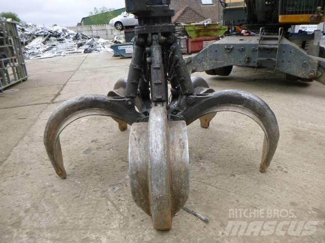 CAT M 322 C MH 轮式挖掘机