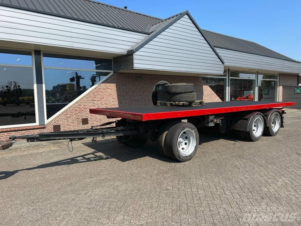 Pacton plattewagen 箱式拖车