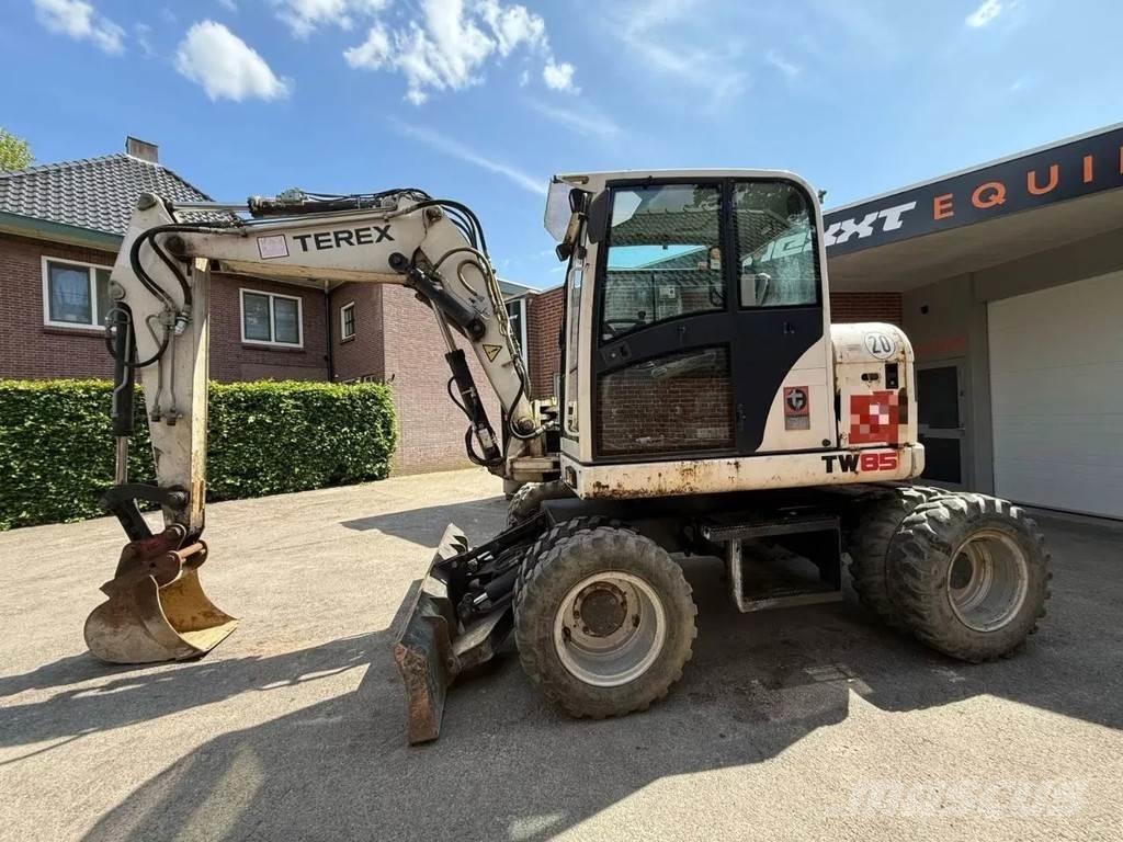 Terex TW 85 轮式挖掘机