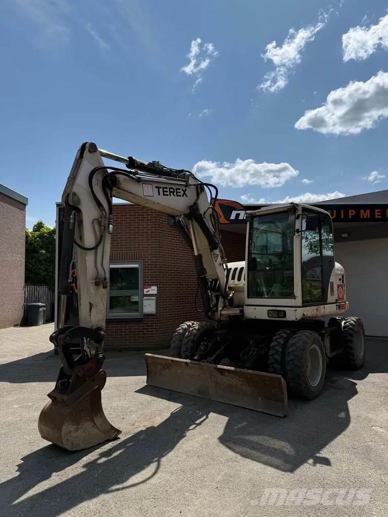 Terex TW 85 轮式挖掘机