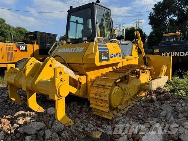 Komatsu D 85 EX 履带式推土机