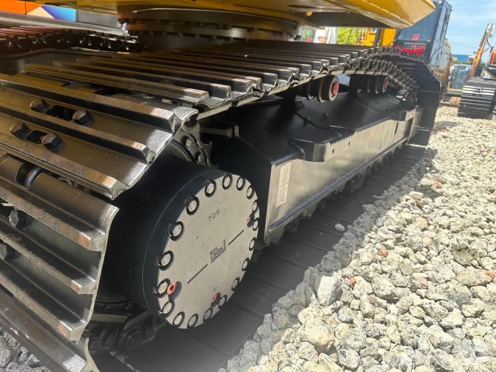 Komatsu PC 200-8 履带挖掘机