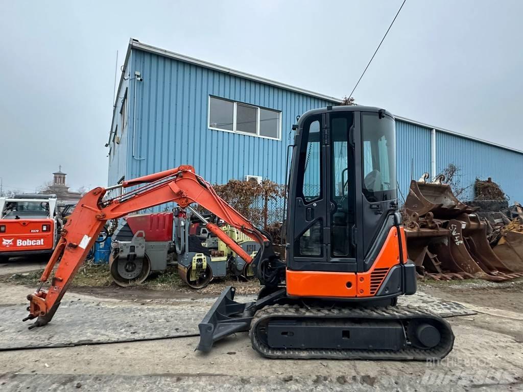 Hitachi ZX 27 U-2 小型挖掘机