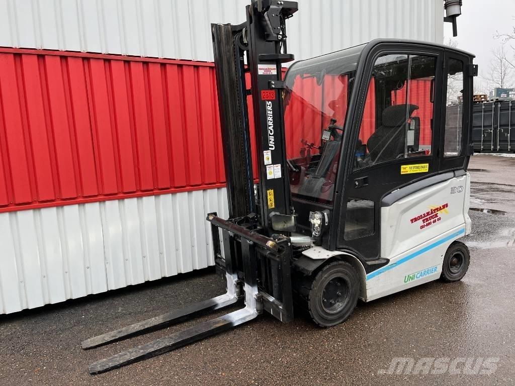 UniCarriers MX30 电动叉车