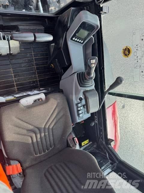 Yanmar SV 26 小型挖掘机