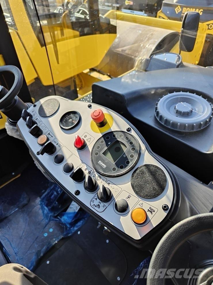 Bomag BW 24 R H 胶轮压路机