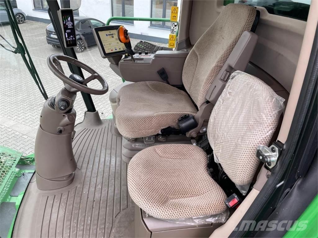 John Deere T560I 联合收割机