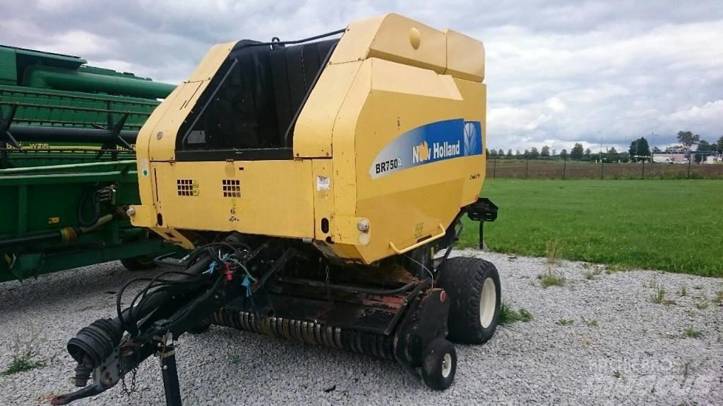 New Holland BR750A 圆捆打捆机