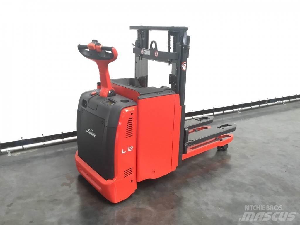 Linde L 12 L 手推堆垛车