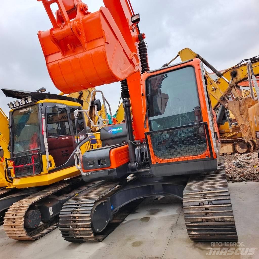 Doosan DX 150 LC 履带挖掘机
