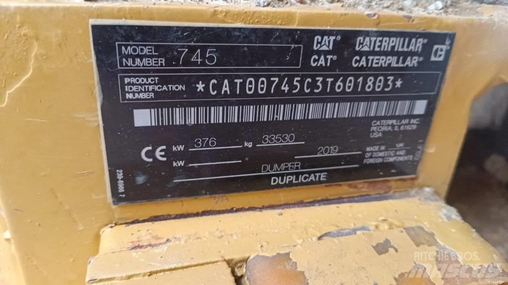 CAT 745 铰接式自卸车