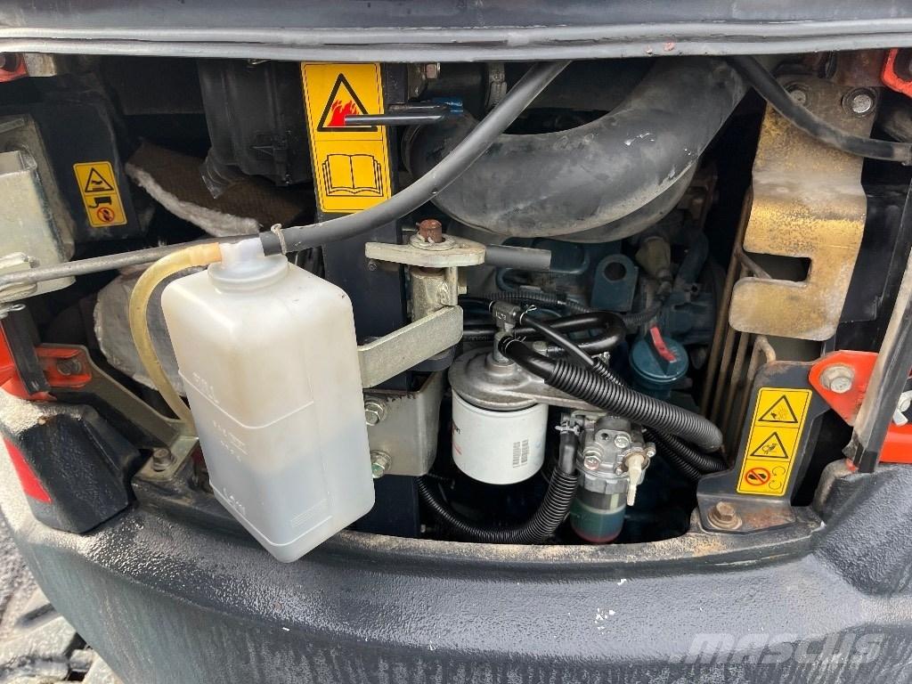 Kubota U 27-4 小型挖掘机