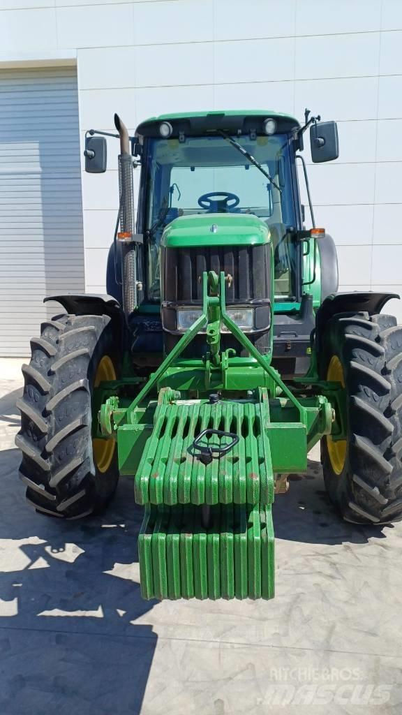 John Deere 6820 拖拉机/农用车