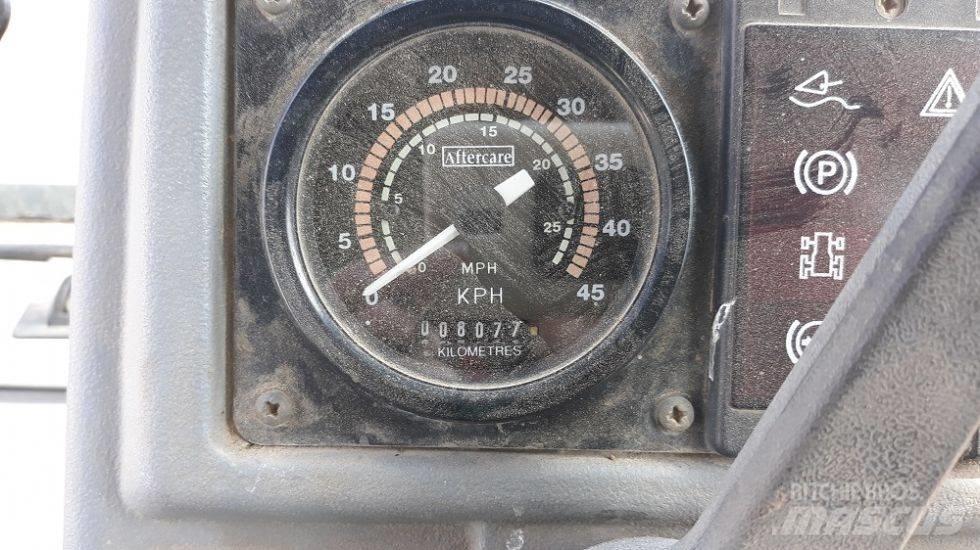 Fermec 860 反铲装载机