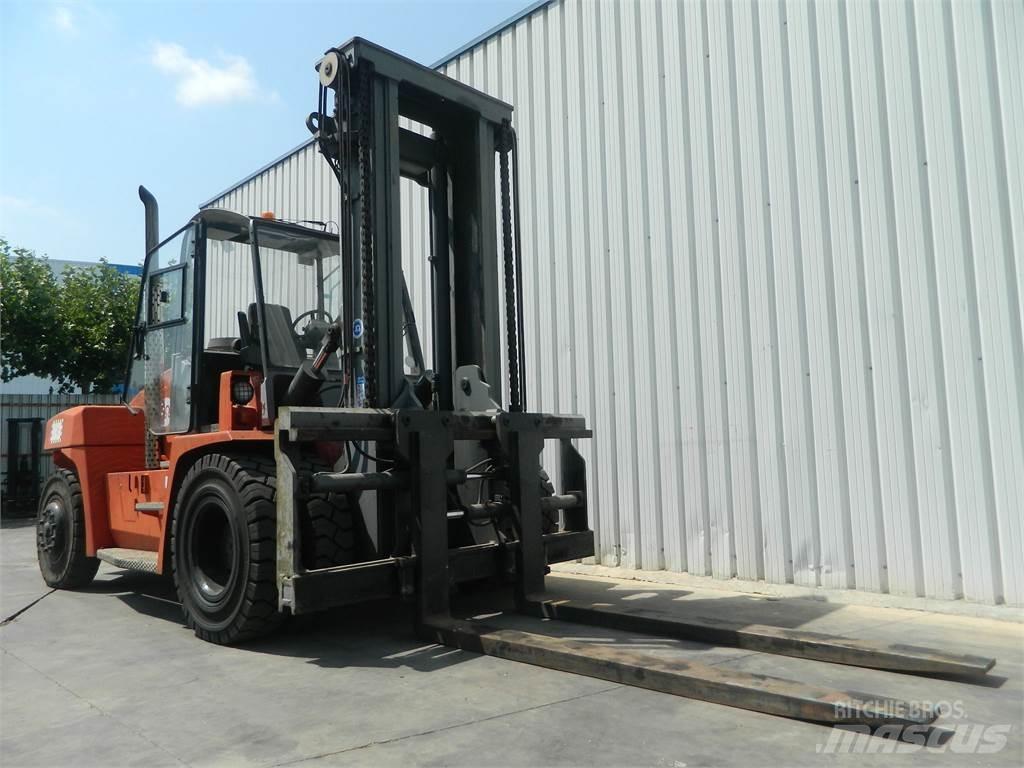 Kalmar DCE100 12 柴油叉车