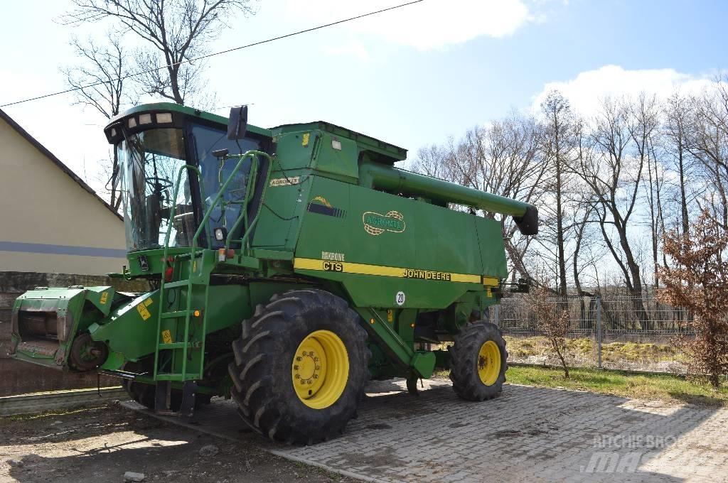 John Deere CTS 9780 联合收割机