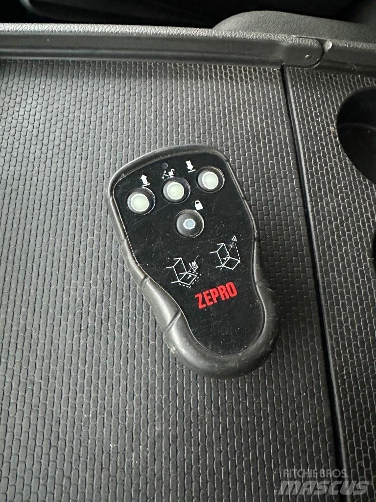 Volvo FM 330 冷藏车