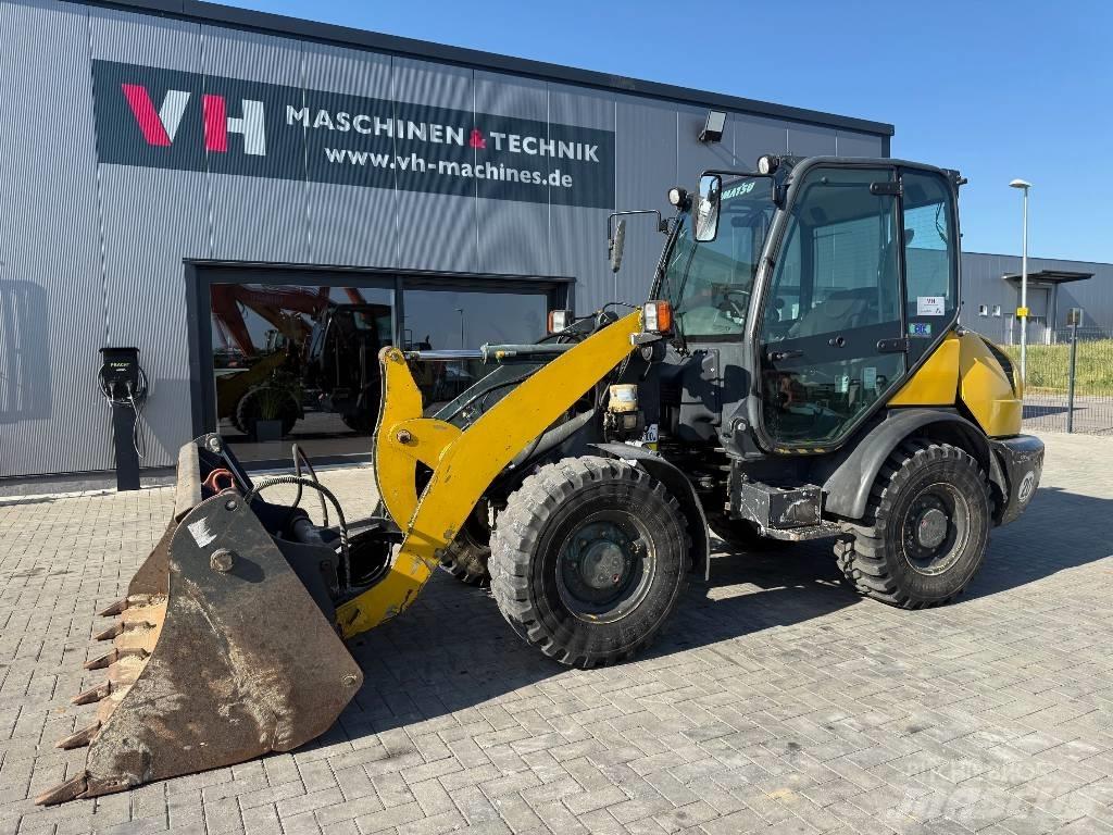 Komatsu WA 70-6 轮式装载机